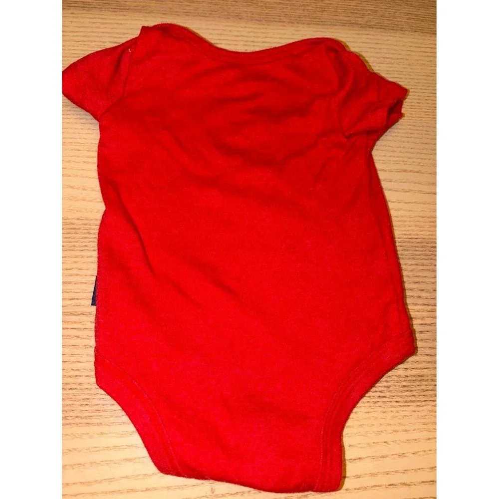 Disney Baby Mickey Mouse Red Short Sleeve Bodysuit 0-3M Graphic Print V0656